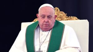 Pope Francis remains in critical condition, suffers ‘prolonged’ asthmatic respiratory crisis: Vatican